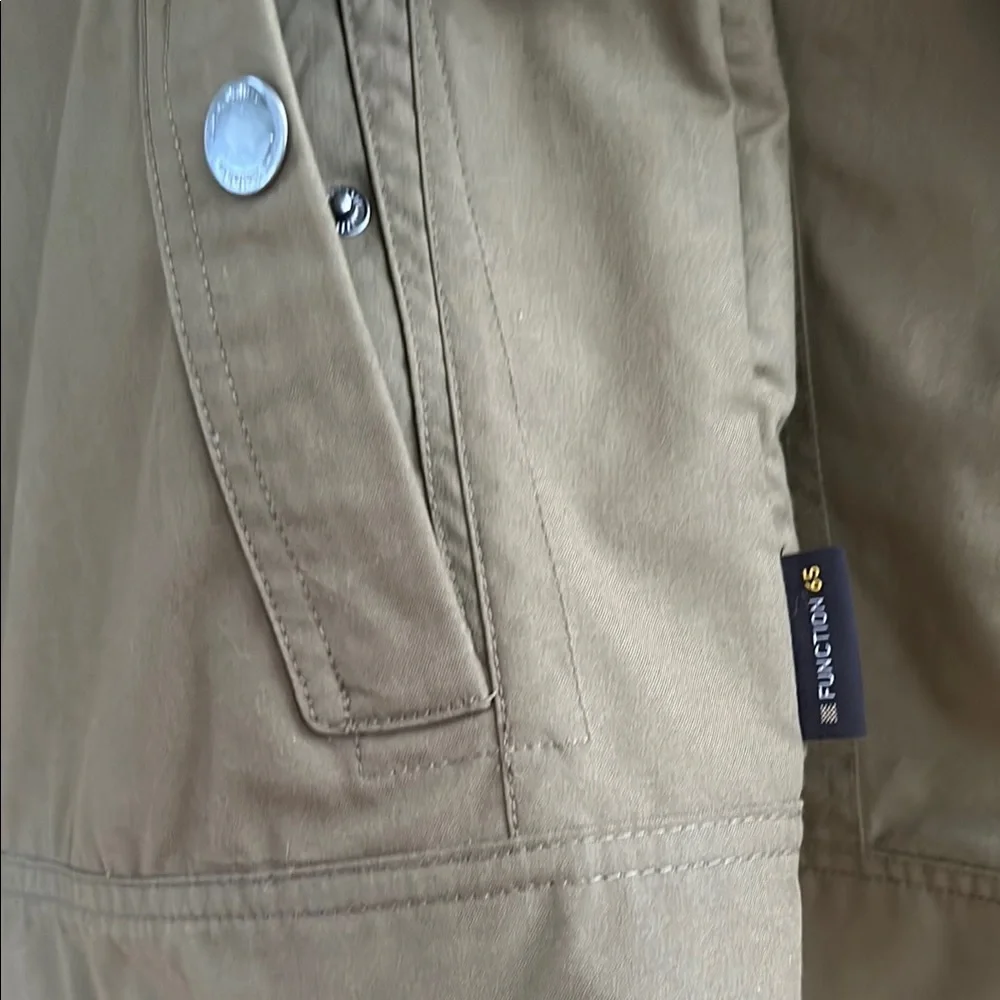 🫒Like New Olive Camio Jacket by Jack Wolfskin | Lightweight | NWOT Men’s Small